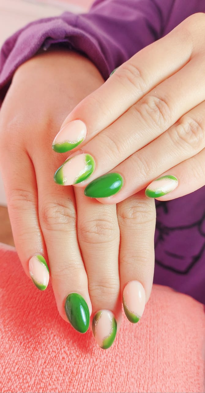 Nail art verde